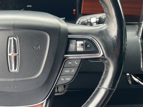 Used 2018 Lincoln Navigator Reserve w/ Technology Package AWD/4WD image 15
