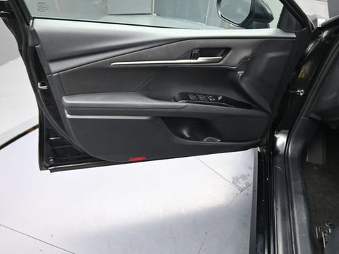 Used 2025 Toyota Camry LE image 72