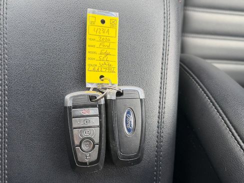 Used 2020 Ford Edge SEL w/ Convenience Package FWD image 46