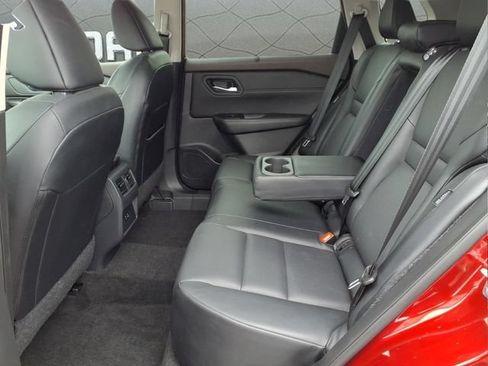 Used 2023 Nissan Rogue SV w/ SV Premium B Package AWD/4WD image 15