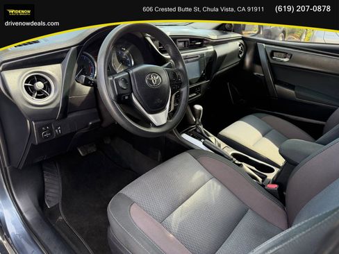 Used 2018 Toyota Corolla LE image 9