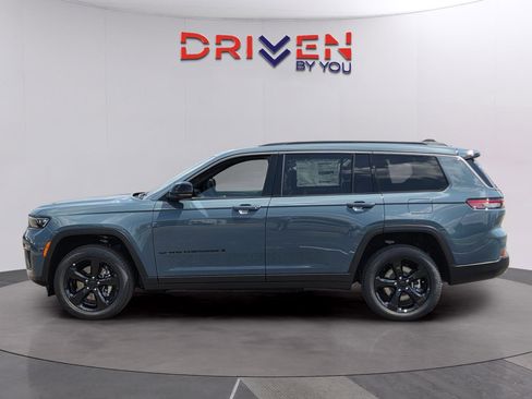 New 2026 Jeep Grand Cherokee L Limited image 2