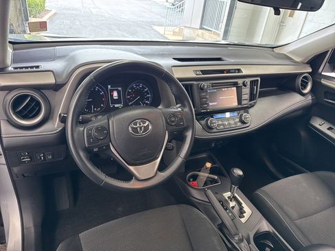 Certified 2018 Toyota RAV4 XLE image 17