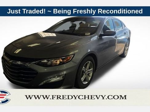 Used 2024 Chevrolet Malibu LT FWD image 1