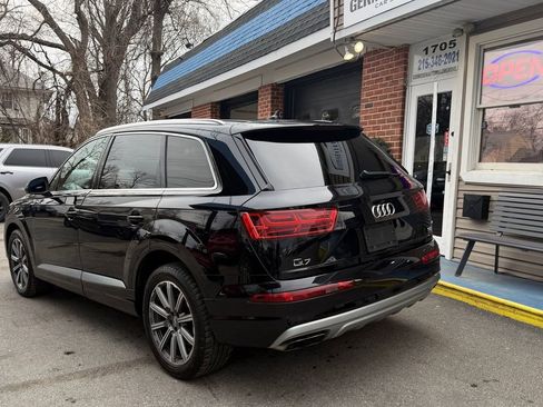 Used 2018 Audi Q7 3.0T Premium Plus w/ Premium Plus Package AWD/4WD image 3