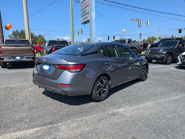 Used 2025 Nissan Sentra SV FWD image 5