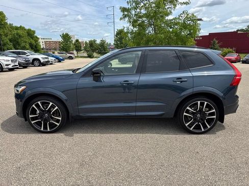 Certified 2023 Volvo XC60 B6 Ultimate w/ Climate Package AWD/4WD image 2