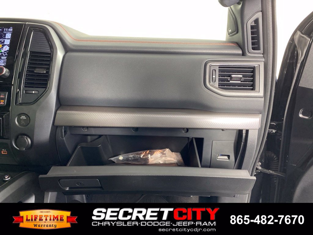 Used 2023 Nissan Titan PRO-4X w/ Pro-4x Convenience Package AWD/4WD image 29