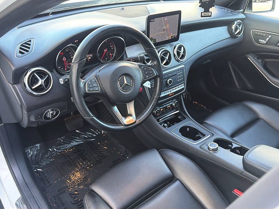 Used 2019 Mercedes-Benz GLA 250 4MATIC image 5