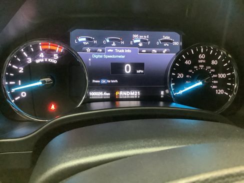Used 2019 Ford F250 Lariat w/ Lariat Ultimate Package AWD/4WD image 16