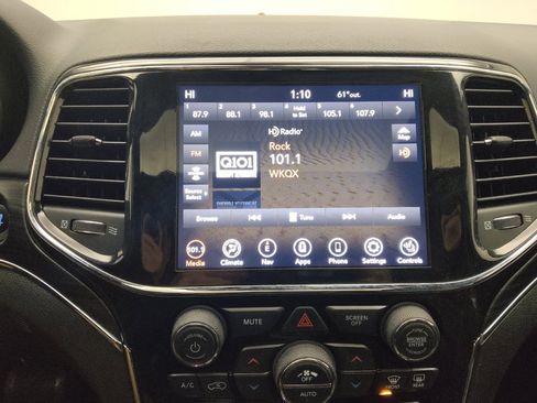 Used 2021 Jeep Grand Cherokee Limited AWD/4WD image 25