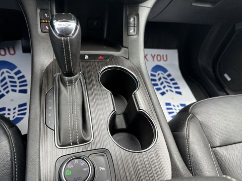 Used 2019 GMC Acadia SLT image 19