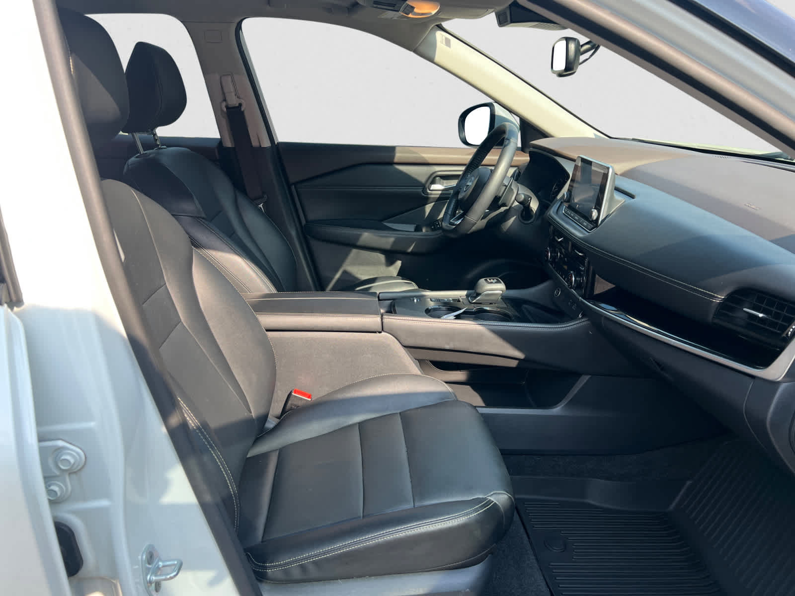 Certified 2022 Nissan Rogue SL FWD image 15