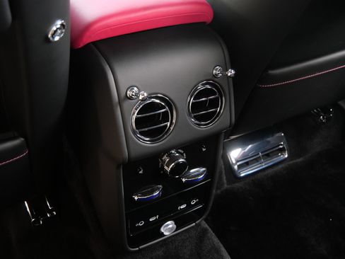 Used 2026 Rolls-Royce Cullinan AWD/4WD image 29