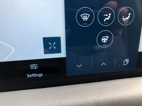 Used 2022 Lincoln Nautilus Reserve w/ Monochromatic Package image 11