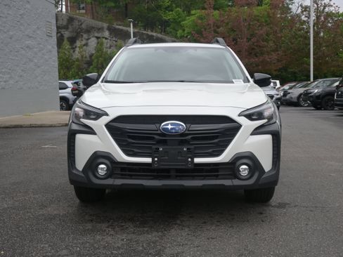 Certified 2025 Subaru Outback Onyx Edition AWD/4WD image 3