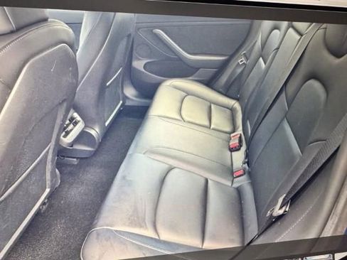 Used 2022 Tesla Model 3 Long Range AWD/4WD image 6