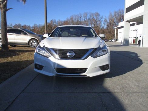 Used 2016 Nissan Altima 2.5 SL w/ 2.5 Technology Package image 8
