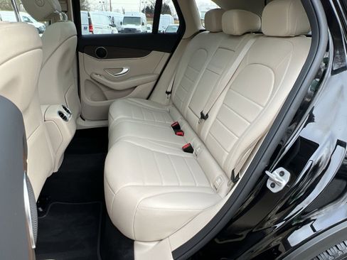 Certified 2022 Mercedes-Benz GLC 300 4MATIC image 23