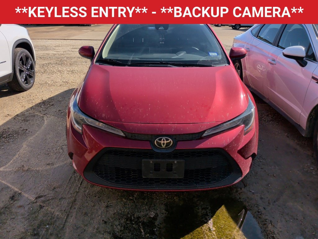Used 2021 Toyota Corolla LE FWD image 2