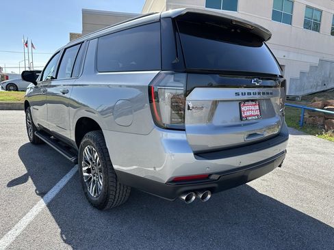 New 2026 Chevrolet Suburban Z71 w/ Comfort Package image 2