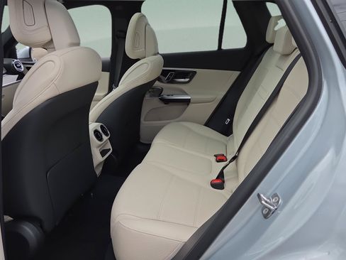 New 2026 Mercedes-Benz GLC 300 image 11