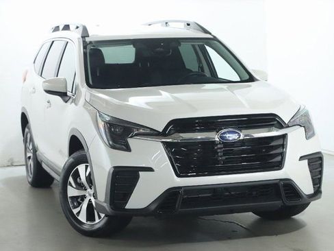 Certified 2025 Subaru Ascent Premium image 2