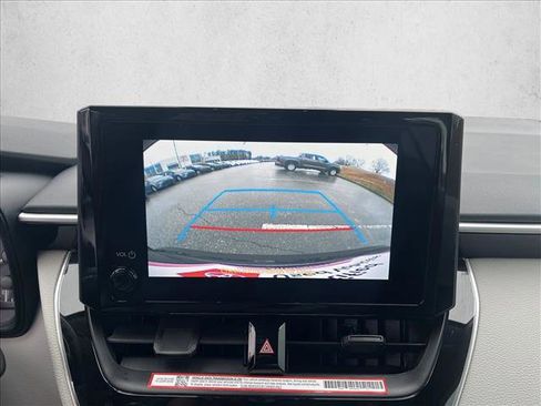 Used 2025 Toyota Corolla LE image 14