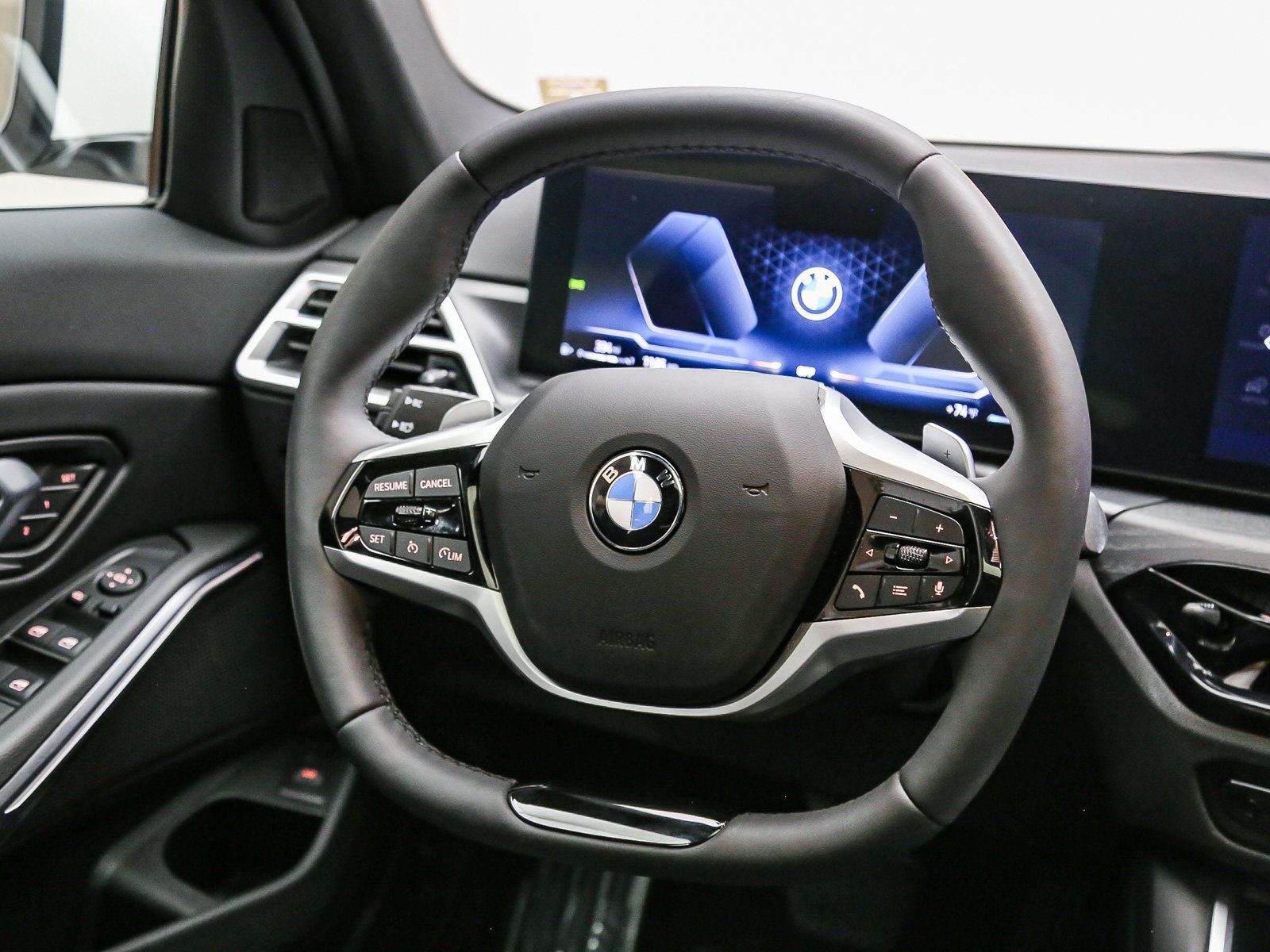 Used 2026 BMW 330i Sedan w/ Convenience Package RWD image 16