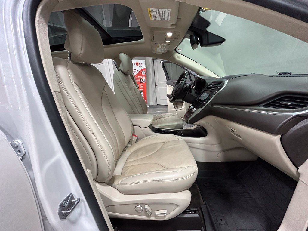 Used 2018 Lincoln MKC Reserve FWD image 41