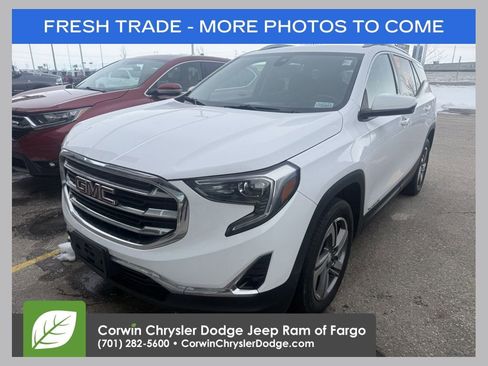 Used 2020 GMC Terrain SLT image 1