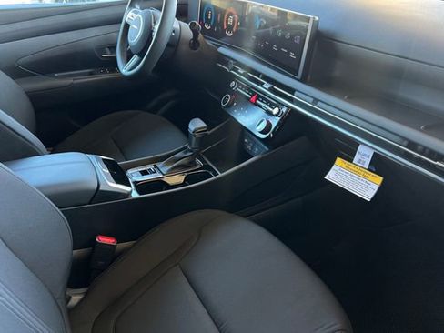 New 2026 Hyundai Tucson SEL image 16