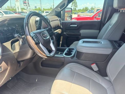 Used 2021 GMC Sierra 3500 SLT w/ SLT Premium Package AWD/4WD image 4