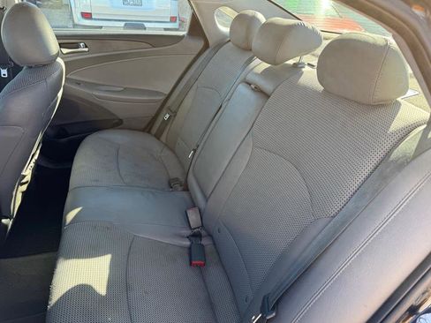 Used 2012 Hyundai Sonata SE w/ Navigation & Sunroof Pkg image 6