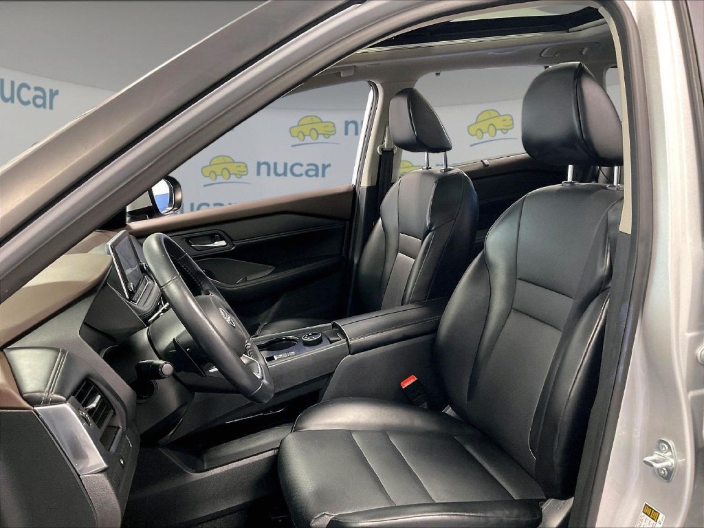 Certified 2023 Nissan Rogue SV w/ SV Premium B Package AWD/4WD image 10