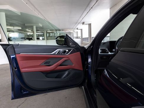 Used 2023 BMW i4 eDrive35 RWD image 13