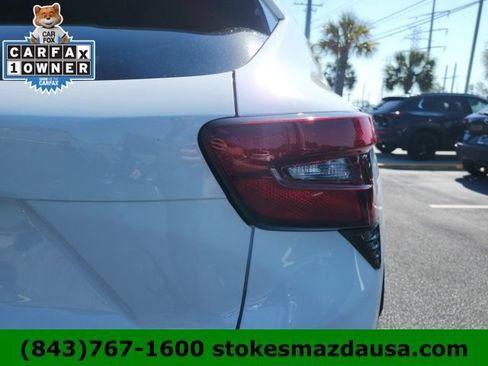 Used 2024 Chevrolet Trax LT w/ Sunroof Package FWD image 26