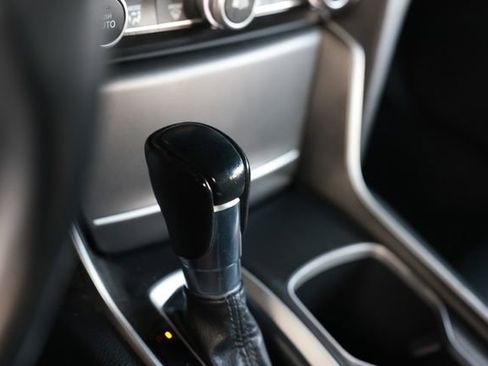 Used 2018 Honda Accord Sport image 41