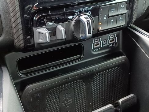 Used 2023 RAM 1500 Limited AWD/4WD image 26