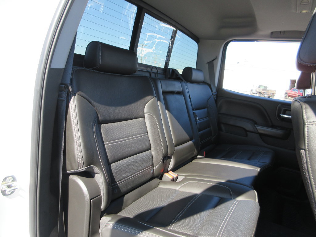 Used 2018 GMC Sierra 3500 Denali w/ Duramax Plus Package AWD/4WD image 25