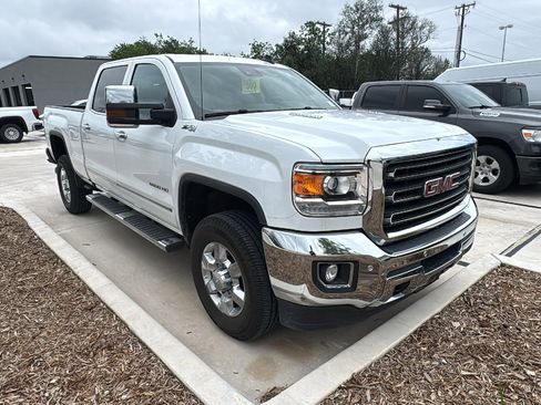 Used 2016 GMC Sierra 2500 SLT w/ Duramax Plus Package AWD/4WD image 3