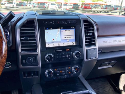 Used 2019 Ford F350 Platinum w/ Platinum Ultimate Package AWD/4WD image 7