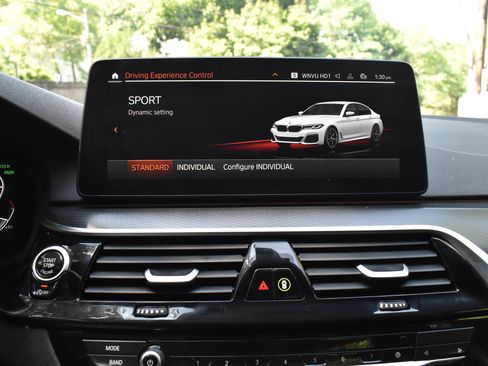 Used 2022 BMW 530i xDrive w/ M Sport Package image 34