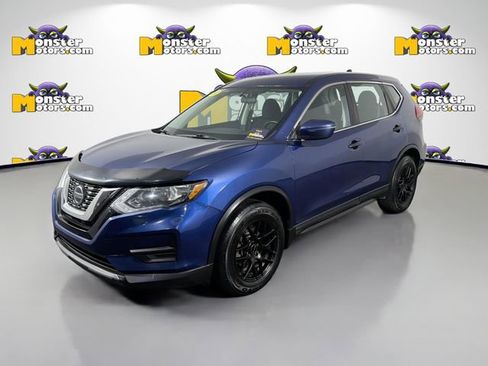 Used 2019 Nissan Rogue S FWD image 1