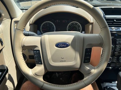 Used 2010 Ford Escape Limited AWD/4WD image 14