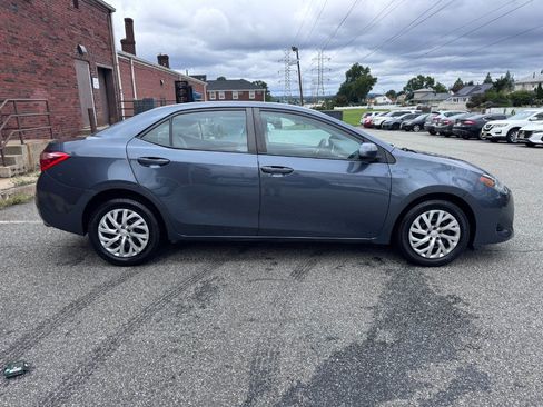 Used 2018 Toyota Corolla LE FWD image 7
