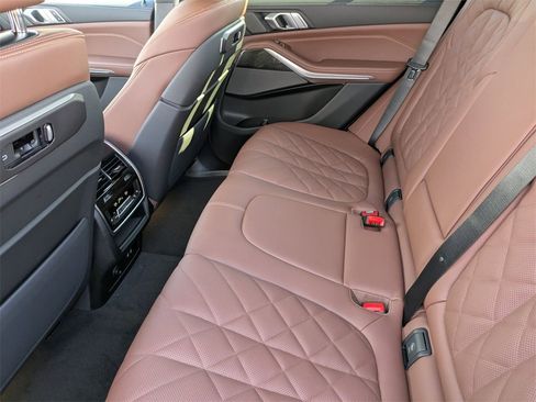 New 2026 BMW X5 M60i w/ Climate Comfort Package image 30