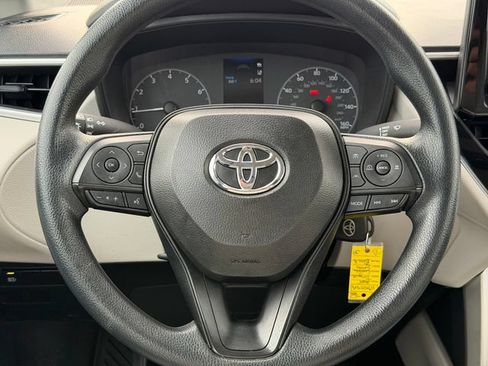 Certified 2025 Toyota Corolla Cross L AWD/4WD image 26