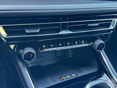 New 2026 Chevrolet Traverse LT w/ Driver Confidence Package image 28