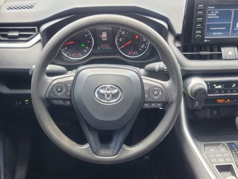 Used 2020 Toyota RAV4 LE image 26